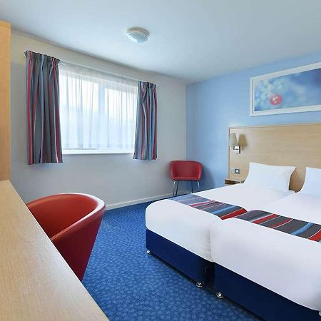 Travelodge Basildon Room photo